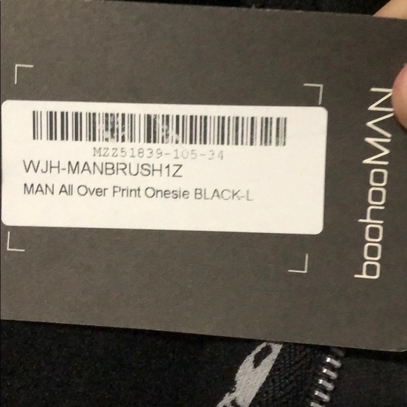 boohoo Man onesie - Picture 6 of 7